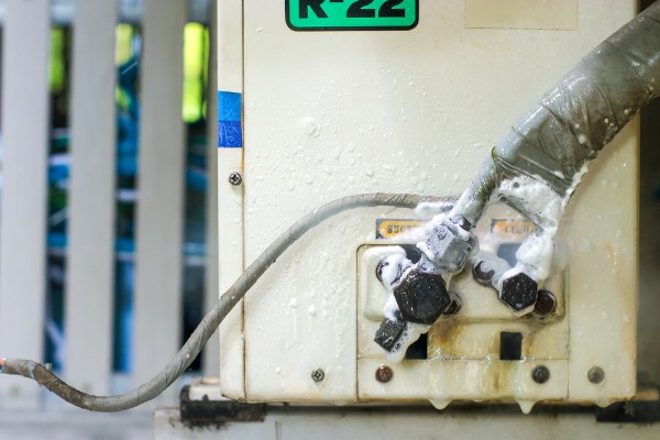 leaking r22 air conditioner refrigerant line
